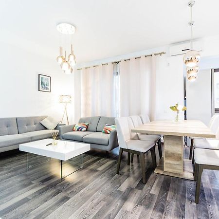 شقة بوخارست  في Luxury Baneasa المظهر الخارجي الصورة